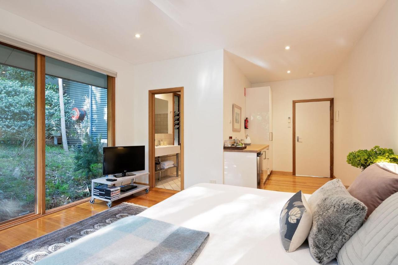 Cladich Pavilions Bed And Breakfast Aldgate エクステリア 写真